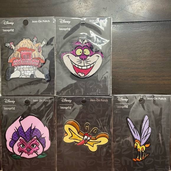 Disney Loungefly iron on patches set - Picture 1 of 7